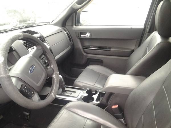 2010 Ford Escape XLT Limited AWD - cars & trucks - by dealer -... for sale in Bausman, PA – photo 10
