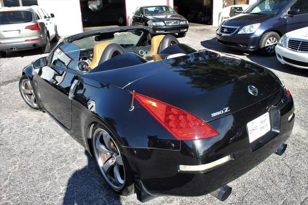 An Impressive 2006 Nissan 350Z with 122,000 Miles-otp north - cars &... for sale in Marietta, GA – photo 13