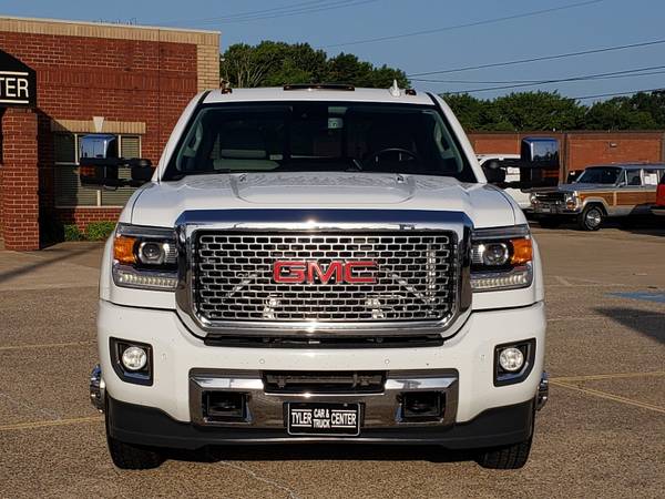 2015 GMC SIERRA 3500HD: Denali · Crew Cab · 4wd · Diesel · 35k miles for sale in Tyler, TX – photo 2