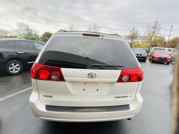 2006 Toyota Sienna - Financing Available! - cars & trucks - by... for sale in Chantilly, WV – photo 8