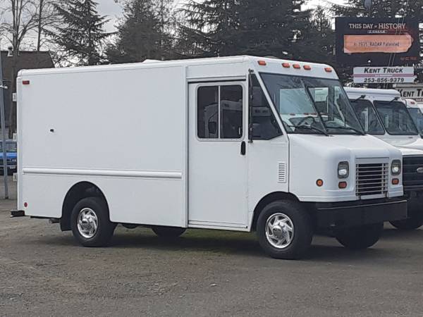 2011 Ford E-350 Stepvan - low miles 8788 - - by for sale in Kent, WA – photo 2