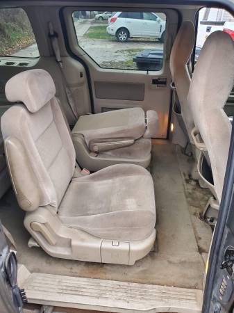 2005 Ford Freestar - cars & trucks - by owner - vehicle automotive... for sale in Fort Wayne, IN – photo 8