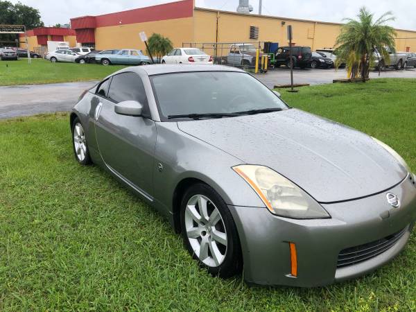2005 Nissan 350Z Touring Excellent Condition - cars & trucks - by... for sale in Miami, FL – photo 2