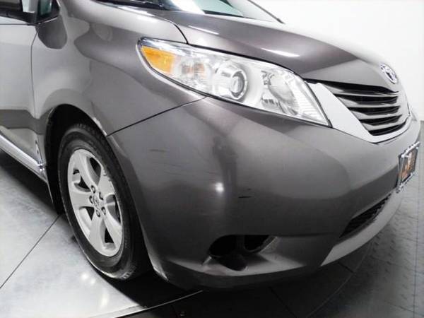 2016 Toyota Sienna - - by dealer - vehicle for sale in Hillside, NY – photo 3
