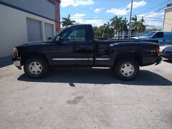 GMC Sierra 4x4 great condition - - by dealer - vehicle for sale in Boca Raton, FL – photo 2