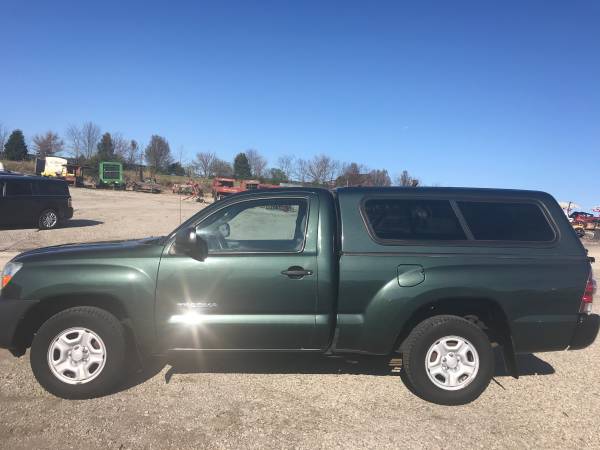 ***2009 Toyota Tacoma Standard Cab*** 5 Speed Manual--ZERO Accidents... for sale in Finchville, KY – photo 3