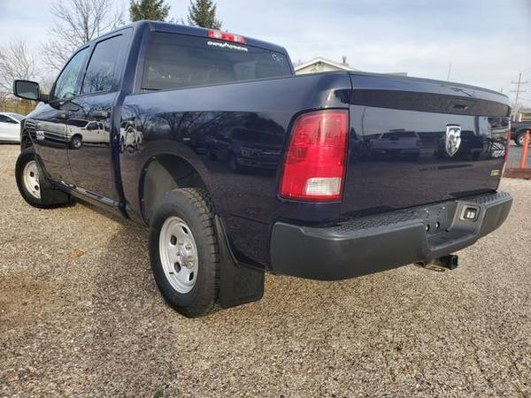 2015 Ram 1500 Crew Cab - Financing Available! - cars & trucks - by... for sale in Grayslake, IL – photo 8