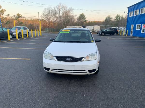 2007 Ford Focus SE - - by dealer - vehicle automotive for sale in Westport , MA – photo 2