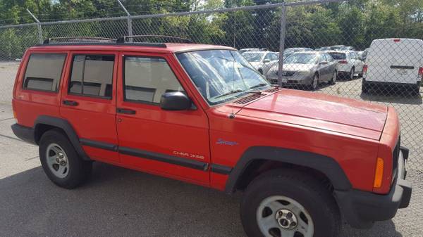 1998 Jeep Cherokee Sport - - by dealer - vehicle for sale in Dumfries, District Of Columbia