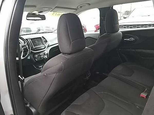 2015 Jeep Cherokee 4WD 4dr Latitude Altitude - - by for sale in Yorkville, NY – photo 13