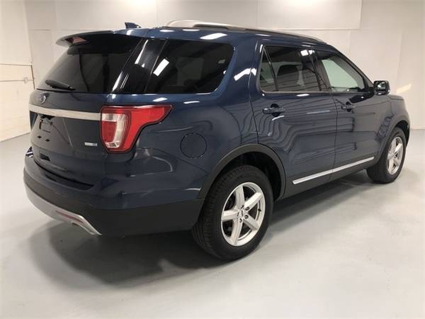 2017 Ford Explorer XLT with - cars & trucks - by dealer - vehicle... for sale in Wapakoneta, OH – photo 5