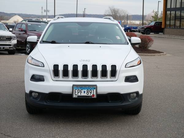 *2015* *Jeep* *Cherokee* *FWD 4dr Latitude* - cars & trucks - by... for sale in South St. Paul, MN – photo 6