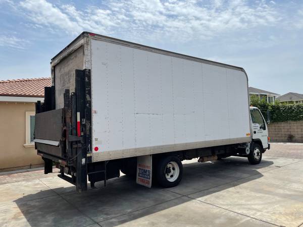 2005 Isuzu NQR diesel 20 foot box truck with lift gate - cars & for sale in El Monte, CA – photo 5