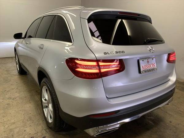 2018 Mercedes-Benz GLC - - by dealer - vehicle for sale in San Antonio, TX – photo 8