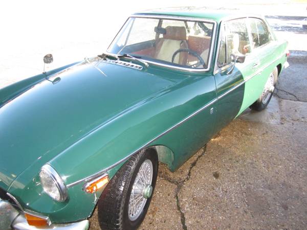 1971 MG MGB GT Coupe - cars & trucks - by owner - vehicle automotive... for sale in Beloit, IL – photo 2