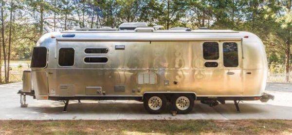 2018 Airstream Tommy Bahama 27FB Relax Edition Financing Available.... for sale in CHANTILLY, District Of Columbia – photo 4