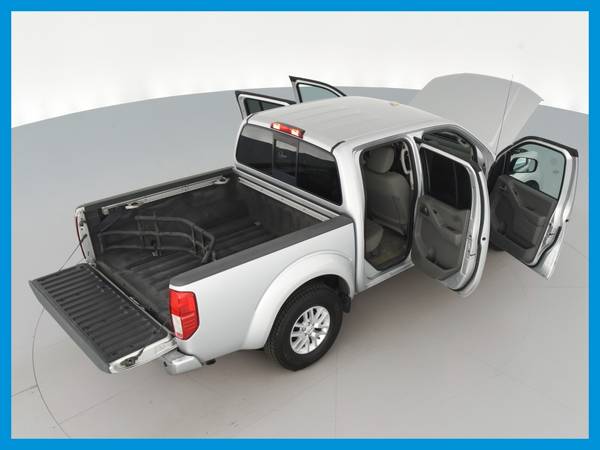 2016 Nissan Frontier Crew Cab SV Pickup 4D 5 ft pickup Silver for sale in Santa Fe, NM – photo 19