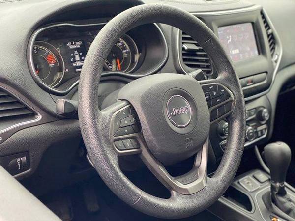 2019 Jeep Cherokee Latitude - LOWEST PRICES UPFRONT! - cars & trucks... for sale in Columbus, OH – photo 2