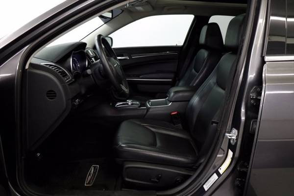 HEATED LEATHER! SUNROOF! 2016 Chrysler *300 ANNIVERSARY EDITION*... for sale in Clinton, AR – photo 4
