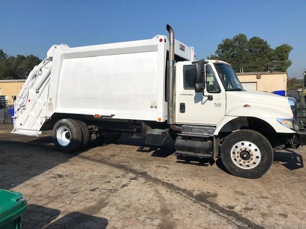GARBAGE TRUCK HOLDING DEPOSIT TILL 10/25/19 for sale in Conyers, GA