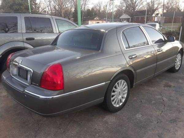 2003 Lincoln Town Car SIGNATURE - cars & trucks - by dealer -... for sale in Memphis, TN – photo 5