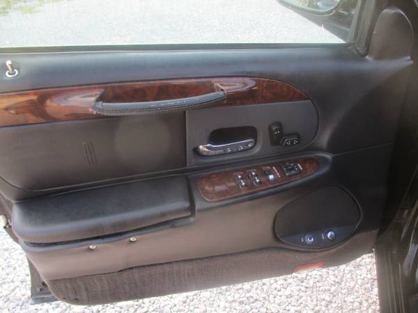 2001 Lincoln Town Car Executive Limousine for sale in Lincoln, NE – photo 17