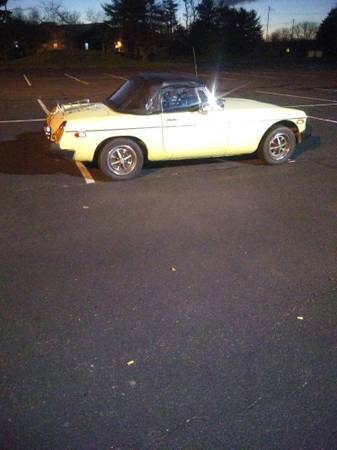 1975 MGB Anniversary Edition - cars & trucks - by owner - vehicle... for sale in Bensalem, PA – photo 2