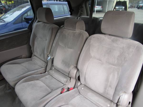 XXXXX 2007 Toyota Sienna LE / 1 OWNER Clean TITLE Excellent... for sale in Fresno, CA – photo 10