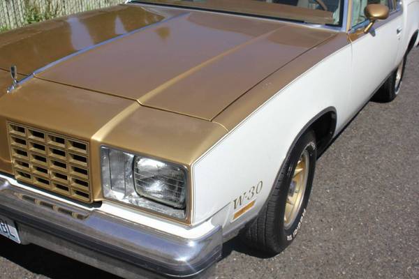 Lot 126 - 1979 Oldsmobile Cutlass Hurst W-30 Lucky Collector Car for sale in Other, FL – photo 6