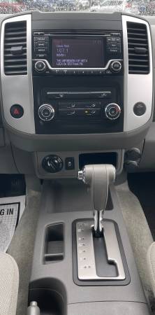 2016 Nissan Frontier SV Crew Cab for sale in BERLIN, VT – photo 18