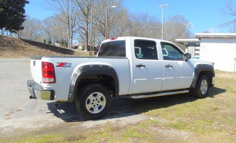 2011 GMC SIERRA CREW CAB+4x4 - cars & trucks - by dealer - vehicle... for sale in Maiden, NC – photo 8