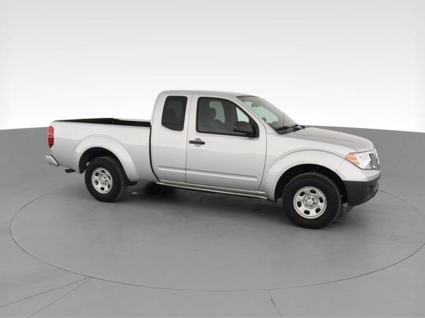 2017 Nissan Frontier King Cab S Pickup 2D 6 ft pickup Silver -... for sale in Greenville, SC – photo 14