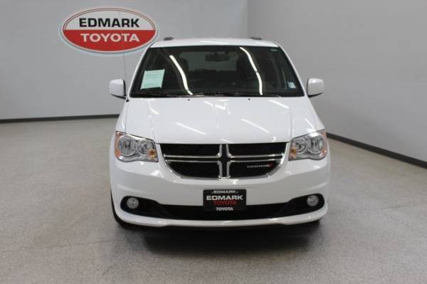 2017 Dodge Grand Caravan SXT hatchback White Knuckle Clearcoat for sale in Nampa, ID – photo 2