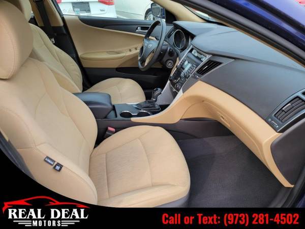 2011 Hyundai Sonata 4dr Sdn 2 4L Auto GLS - - by for sale in Lodi, NY – photo 16