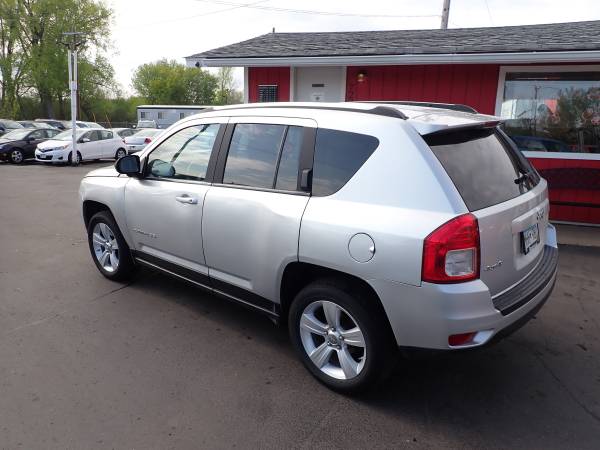 2012 Jeep Compass 4x4 - CLEAN CARFAX, ONE OWNER - - by for sale in Savage, MN – photo 4