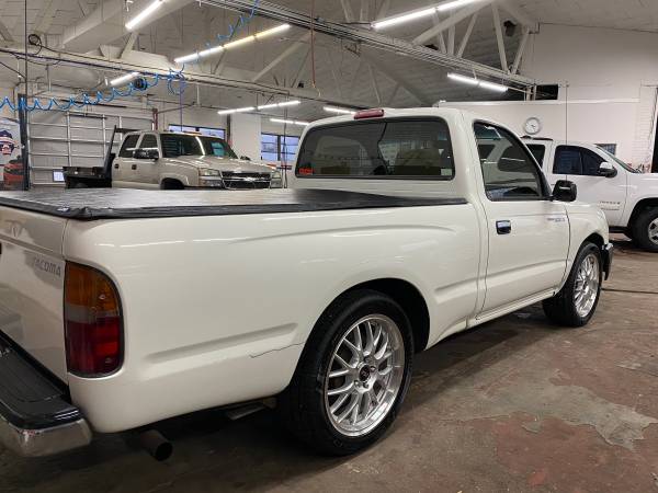 ****1998 Toyota Tacoma 5 speed**** - cars & trucks - by owner -... for sale in Chicago, IL – photo 4