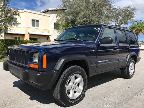 2000 Jeep Cherokee Sport 4-Door 4WD for sale in Hollywood, FL – photo 3