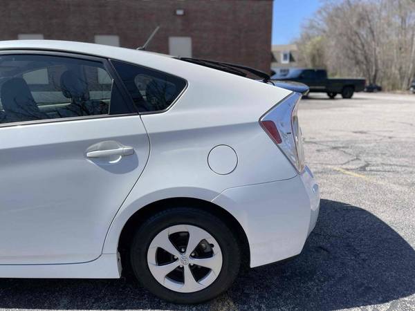 2012 Toyota Prius Two Hybrid Pkg2 50mpg 146k 1 owner clean - cars & for sale in Walpole, RI – photo 5