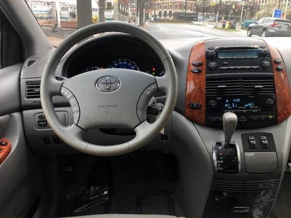 2009 Toyota Sienna - - by dealer - vehicle for sale in Arlington, District Of Columbia – photo 16