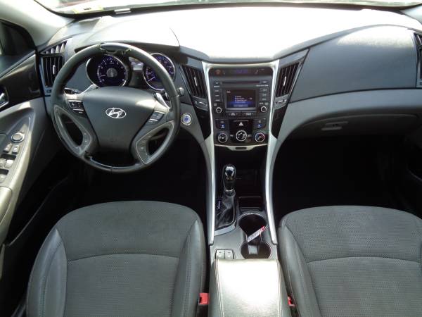 2014 Hyundai Sonata SE for sale in New Brunswick, NJ – photo 17