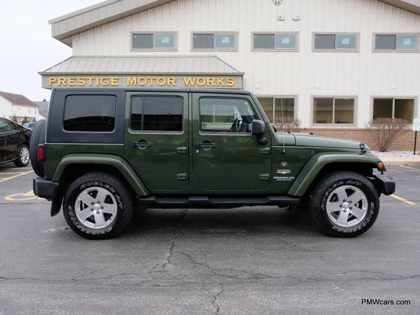 2009 Jeep Wrangler Unlimited Sahara CERTIFIED! 6 SPEED LOW MILES! for sale in Naperville, IL – photo 8