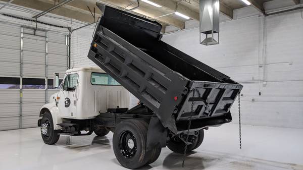 2001 International 4700 10' 5-7 yard dump truck 60k miles - cars &... for sale in Phoenix, AZ – photo 2