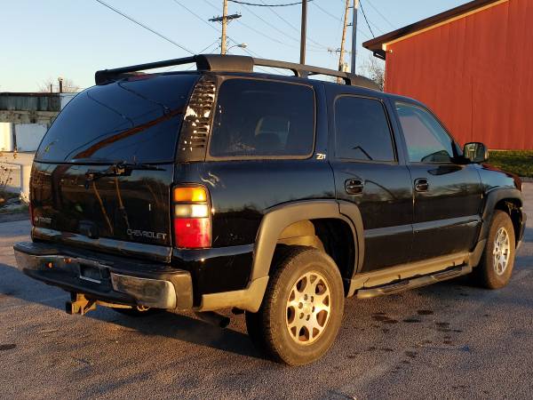 2002 Chevy Tahoe 4x4 z71 - cars & trucks - by dealer - vehicle... for sale in Saint Louis, MO – photo 8