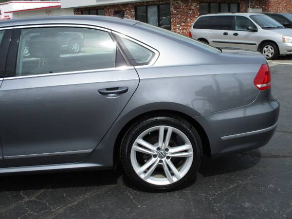 2015 Volkswagen Passat TDI SEL*Only 29,000 miles!! Great Price! -... for sale in Lees Summit, MO – photo 14