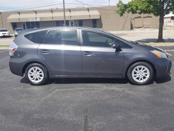 2012 Toyota Prius V Excellent Gas Mileage - Runs & Drives Great! -... for sale in Tulsa, OK – photo 4