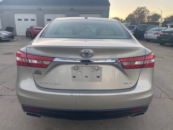 2013 Toyota Avalon XLE *55K Low-Miles!* Loaded! - cars & trucks - by... for sale in Lincoln, KS – photo 7