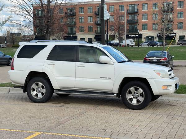 2003 Toyota 4Runner Limited V8 4WD - - by dealer for sale in Aurora, IL – photo 9