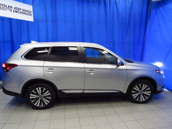2019 Mitsubishi Outlander SEL S-AWC - cars & trucks - by dealer -... for sale in Anchorage, AK – photo 4