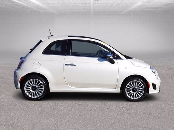 2018 FIAT 500 Lounge Hatchback w/ Sunroof - cars & trucks - by... for sale in Wilmington, NC – photo 9