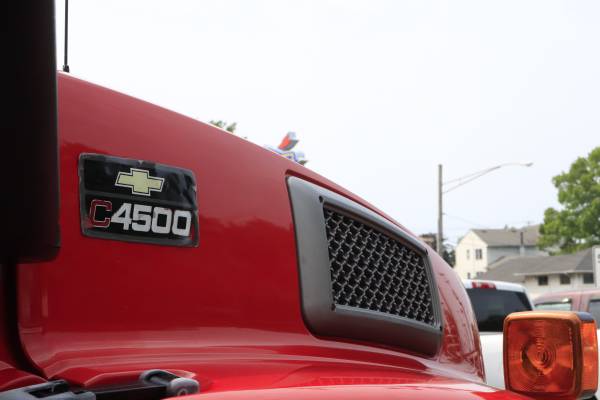2005 GMC C5500 4DR 4WD CREW CAB LANDSCAPE DUMP Truck diesel for sale in South Amboy, PA – photo 7